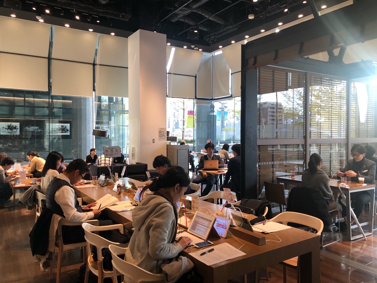 大阪 梅田 無料wi Fi 電源が使えるカフェ おすすめ11選 Onthe Umeda